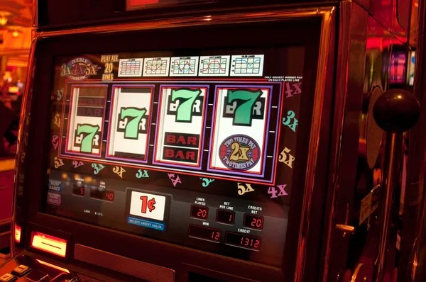 Mobile dashboard showing live games and tournament schedules